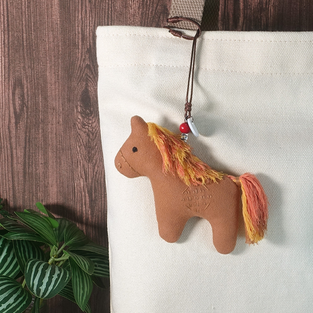 2605-BC-horse05b