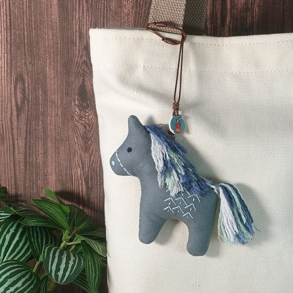 2605-BC-horse06b